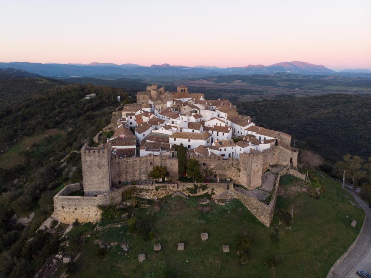 Hotel Tugasa Castillo De Castellar Castellar de la Frontera Exterior photo